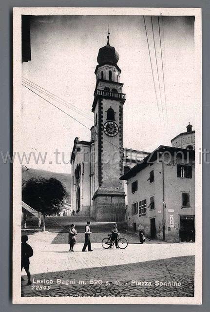 Collezionismo di cartoline postali